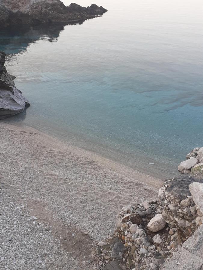 Villa Limnionas Sunview Xorychti Esterno foto